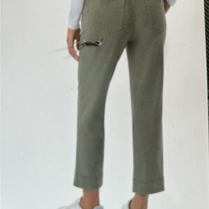 Olive Cropped Utility Pants - Women